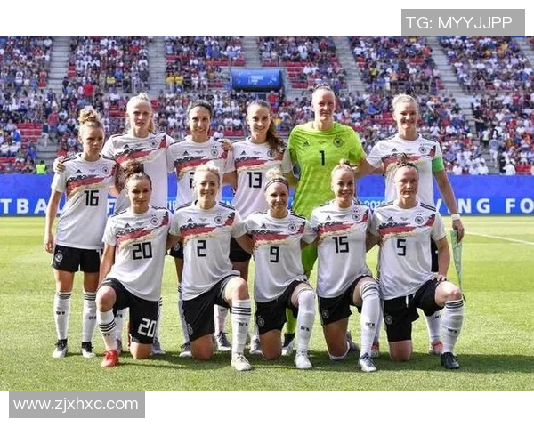 荷兰女足与澳大利亚女足在奥运会上的激烈对决与精彩瞬间回顾